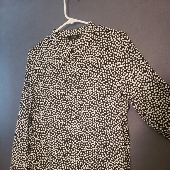 Womans Blouse - Picture 1 of 5